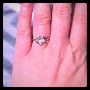 AUTHENTIC PANDORA DAZZLING DAISY RING